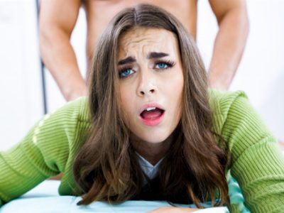 vụng trộm giám đốc sờ mông trong nhà nghỉ